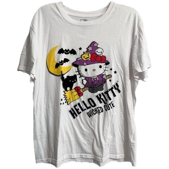 Hello Kitty Wicked Cute Halloween Tee Witch Bat Cat Moon White Size XL Spooky - Picture 1 of 4